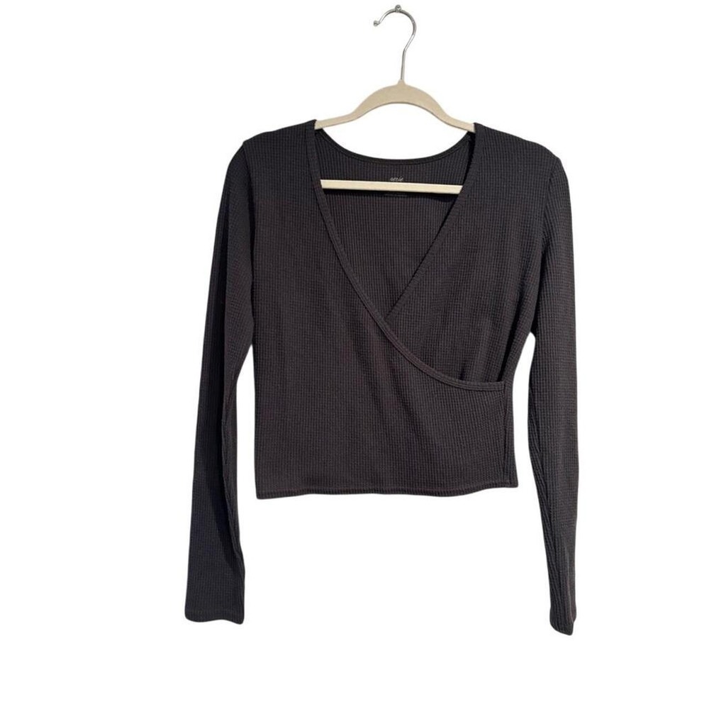 Aerie charcoal gray/ black waffle
Knit long sleeve wrap top